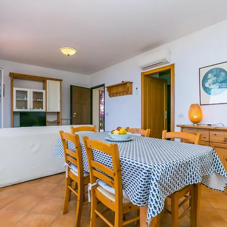 Three-room By Interhome דירה