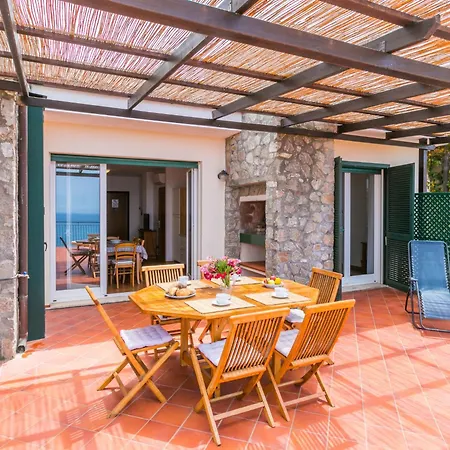Three-room By Interhome דירה *